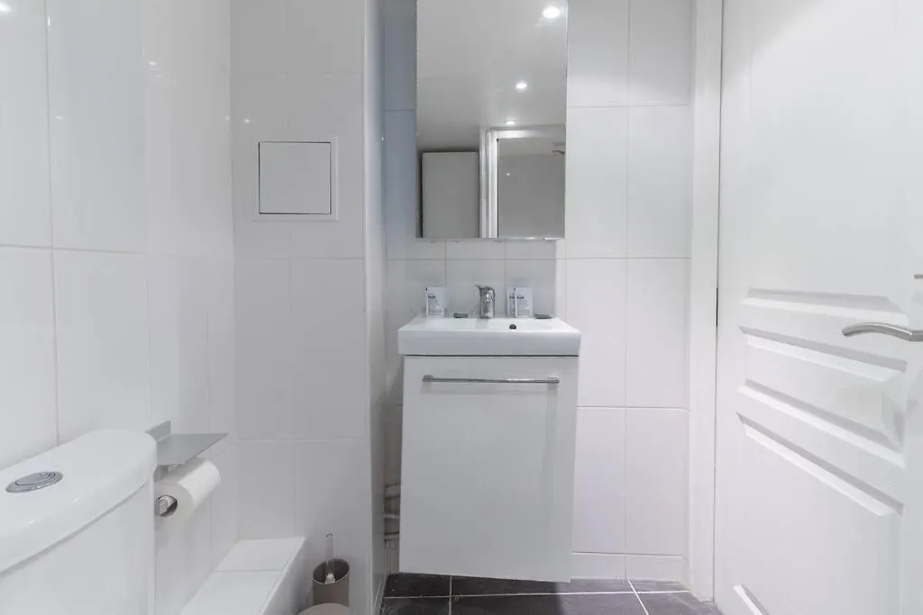 Home Suite Home Grands Boulevards - 11 - Париж Апартаменты